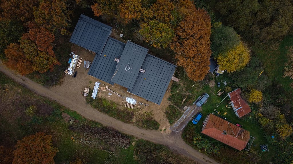 Dronebillede af bolig topdown