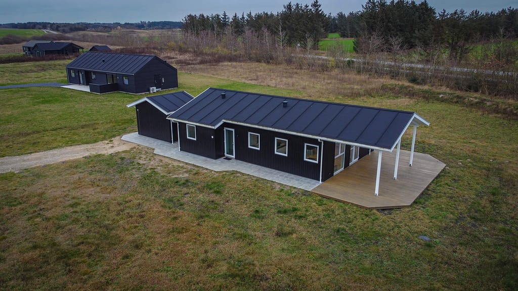 dronefoto af sommerhus